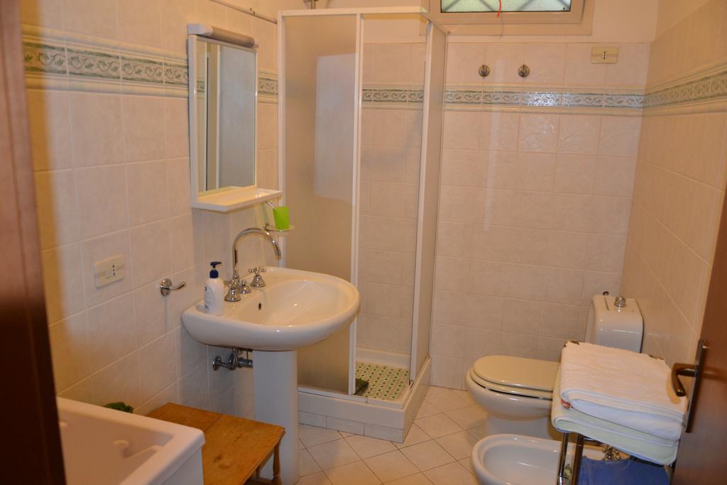 Low Cost La Meridiana Hotel Zafferana Etnea Habitación foto